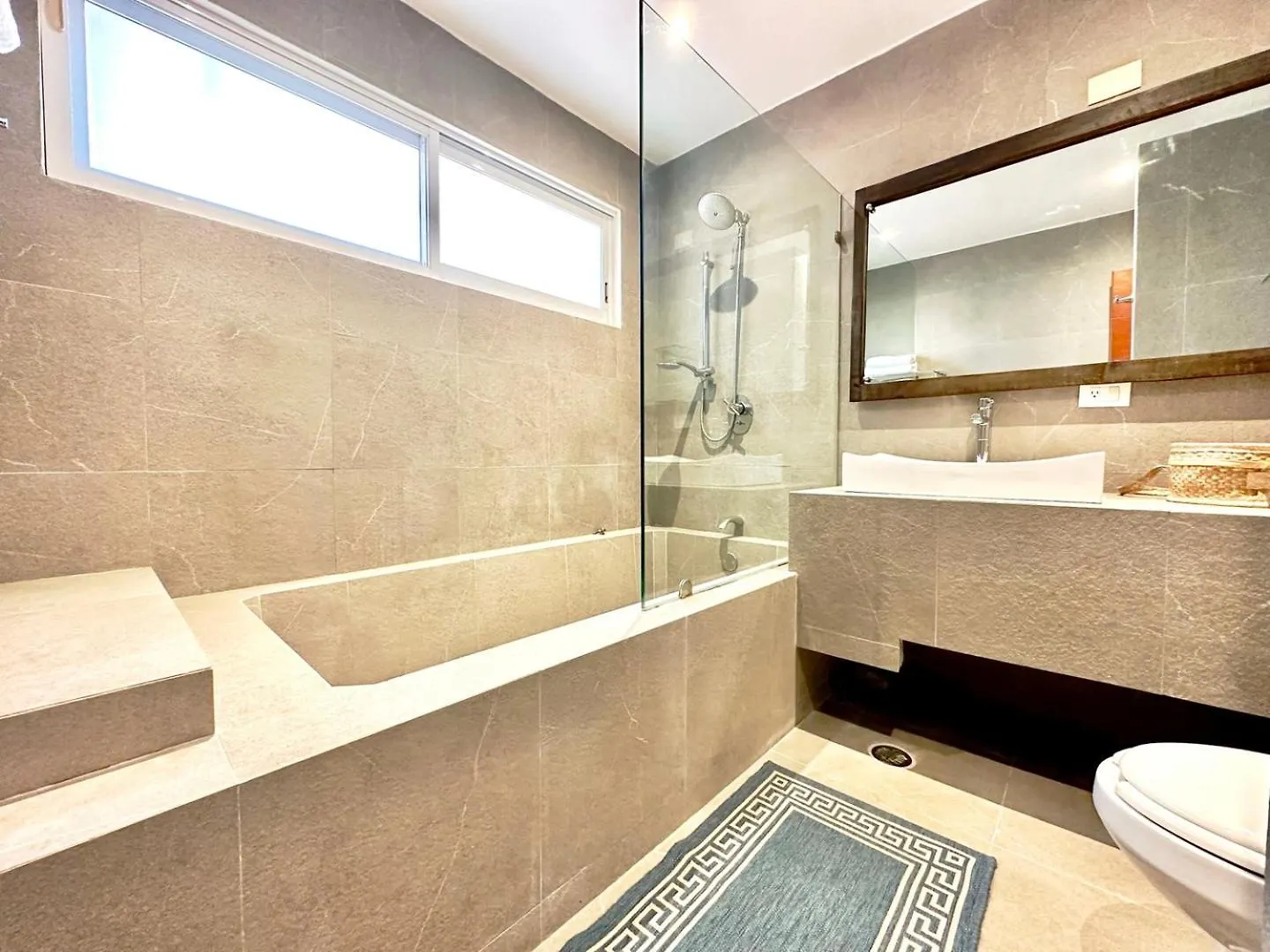 Holiday home 4Br Paradise-Private Pool W/ Gorgeous Lake Views! Cancun
